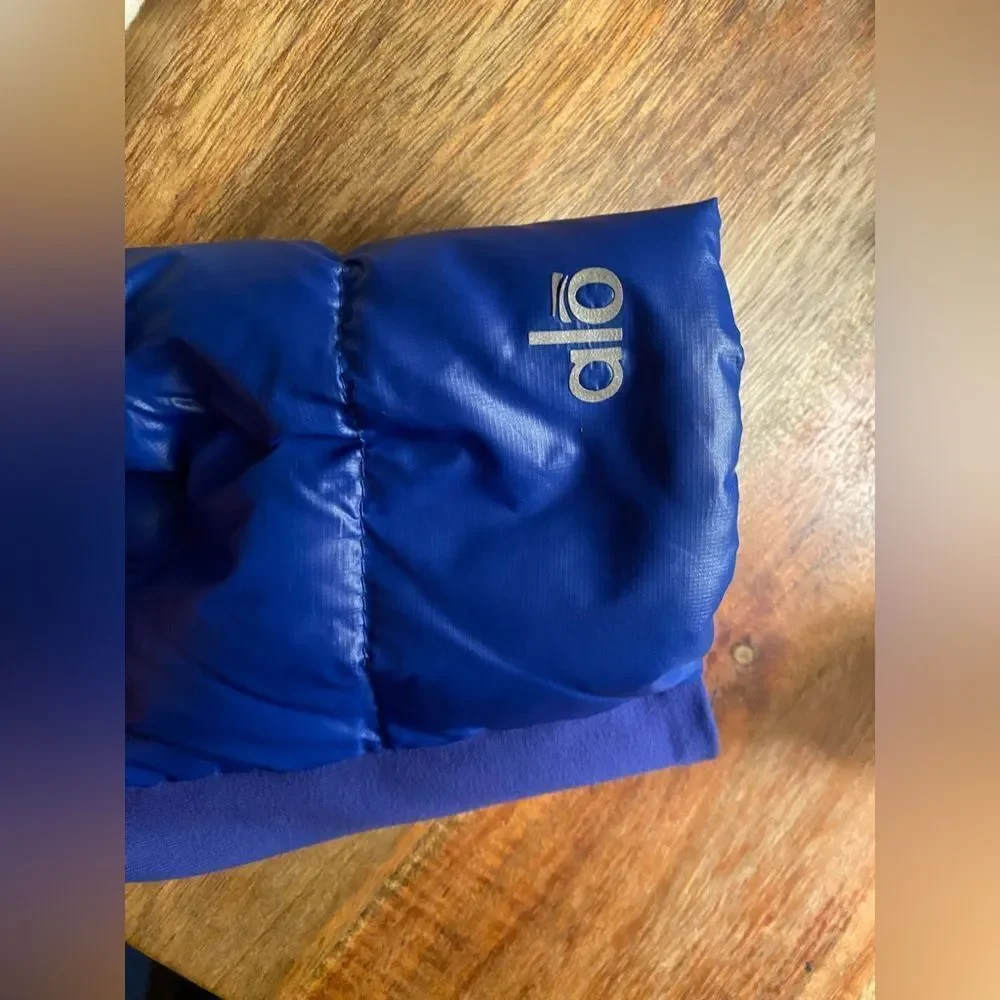 ALO YOGA Relief Quilted Puffer Down Jacket Women's Royal Blue Sz Large